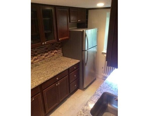 Foto del edificio - 114 Floral St