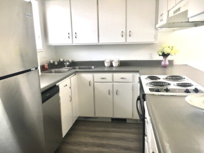 Foto del edificio - 5671 S 1250 E