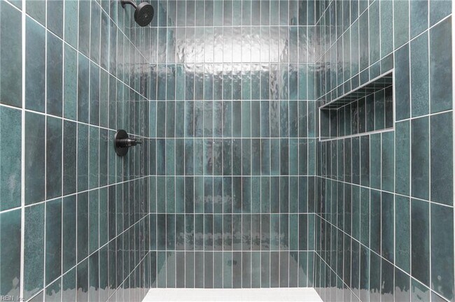 Building Photo - 1 E Plume St