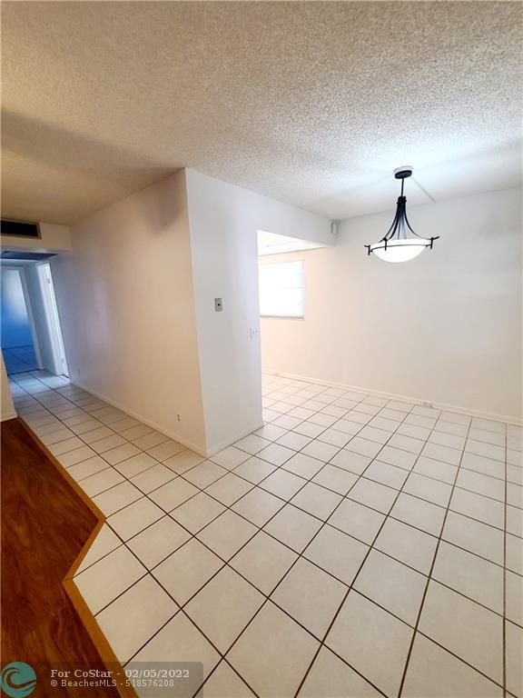Building Photo - 200 SW 132nd Way