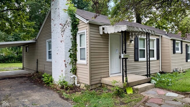 Foto del edificio - 2215 Durham Dr