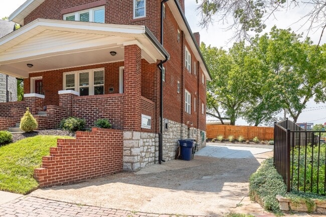 Foto del edificio - 1035 Grandview Pl