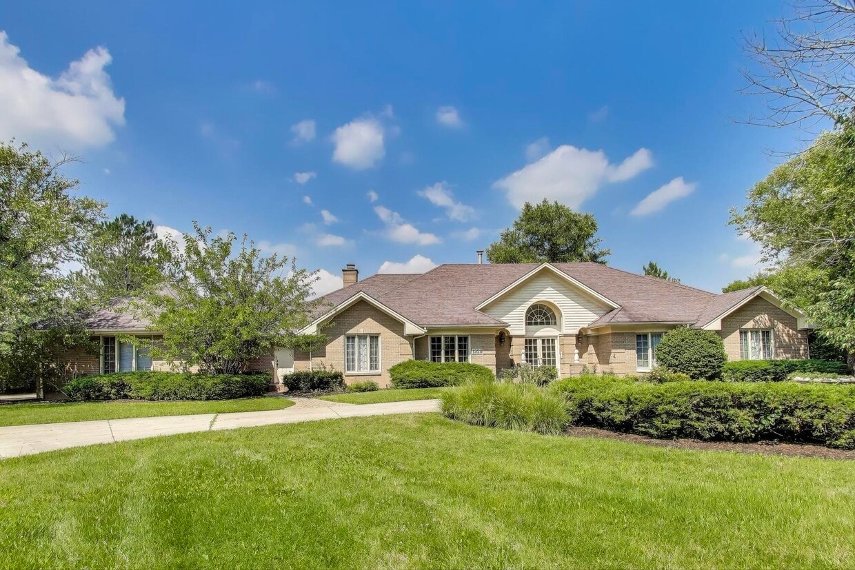 Foto principal - 1920 Wedgewood Dr