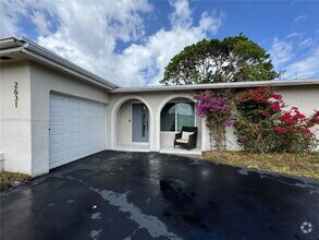Building Photo - 2631 NW 94th Ave