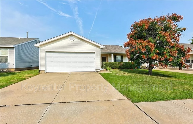 Photo - 15405 Acacia Rd House