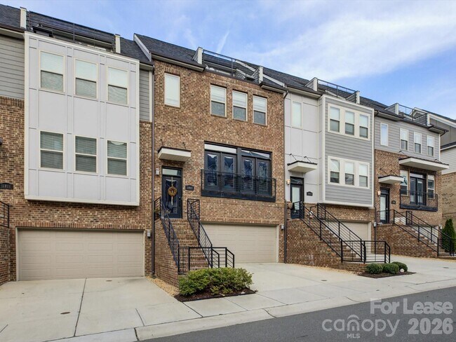 Foto del edificio - 11015 Stetler St