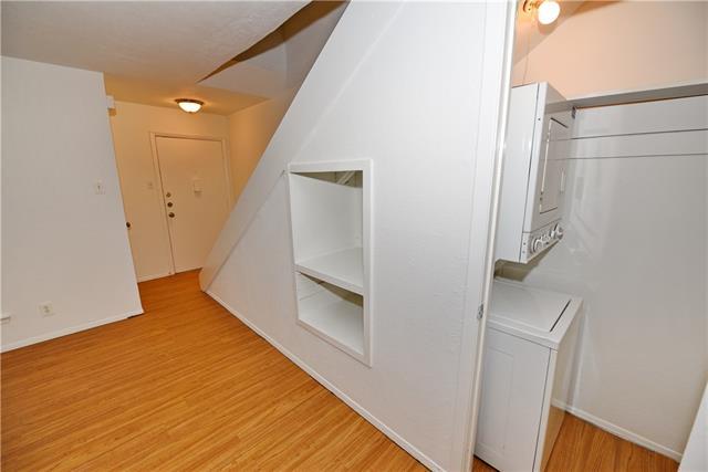 Foto del edificio - 4033 Gilbert Ave