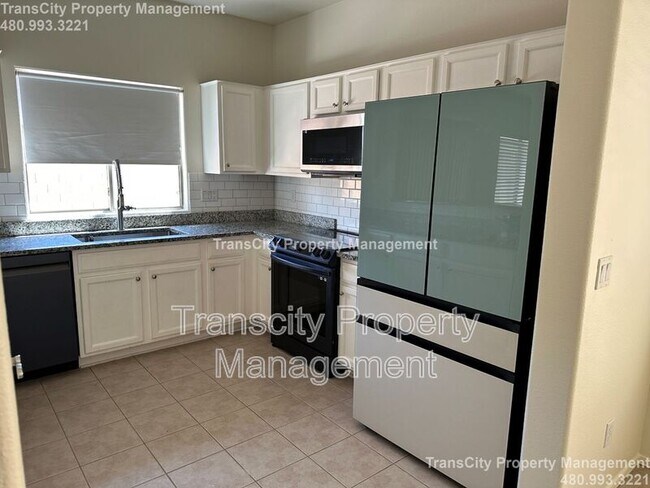Foto del edificio - 18407 N 20th Pl