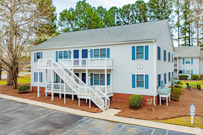 Building Exterior - Ashton Woods at East Carolina