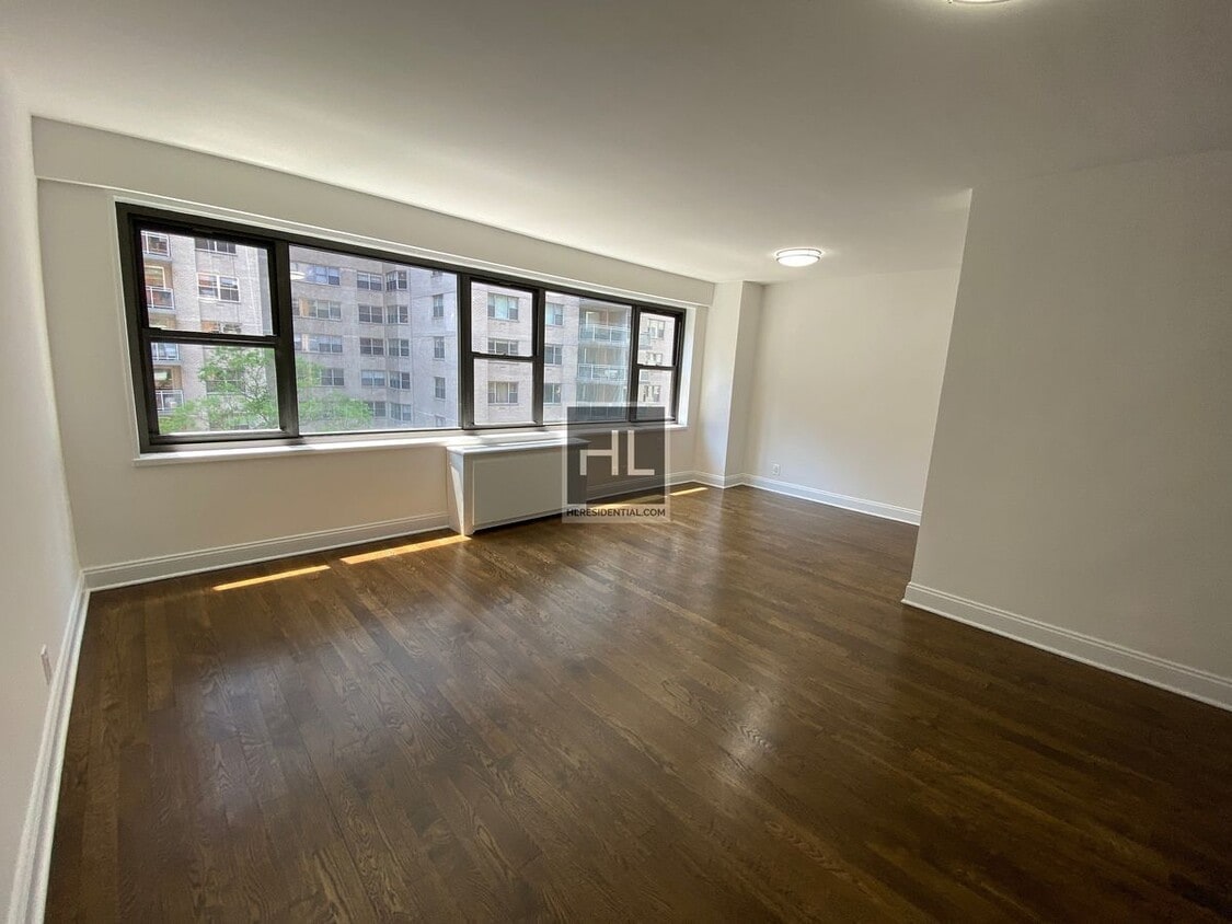 Primary Photo - EAST 56 STREET