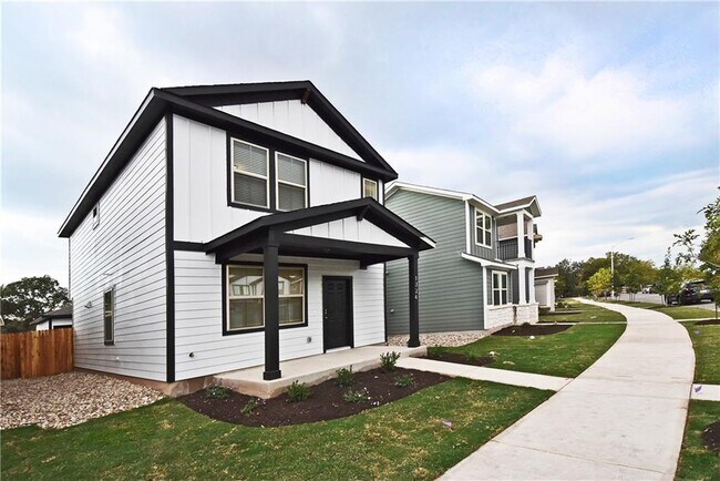Building Photo - 1724 Fountain Bridge Dr