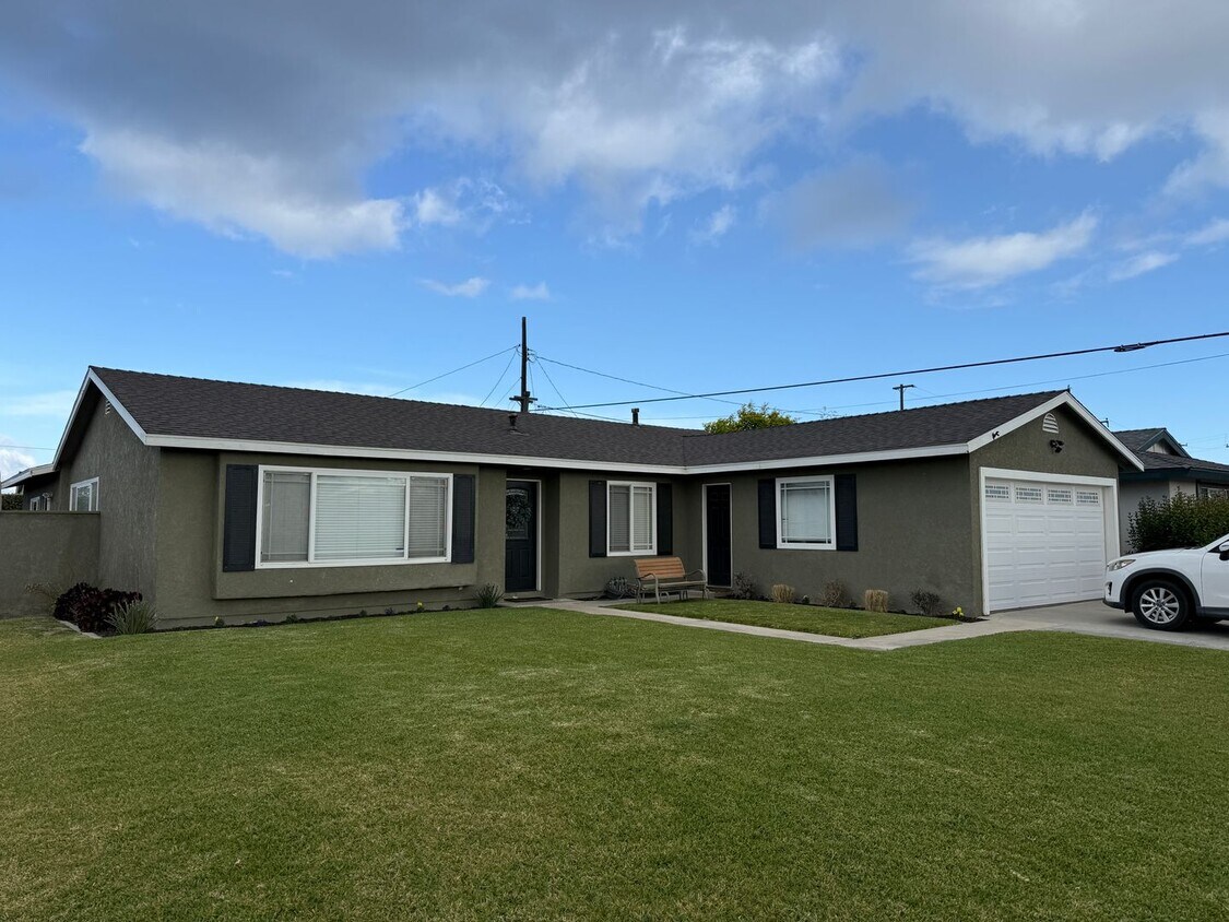 Primary Photo - Garden Grove - Upgraded 3 Bedroom 2 Bath H...
