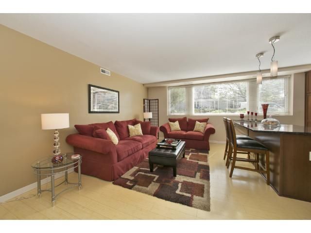 Foto del edificio - 5412 France Ave S