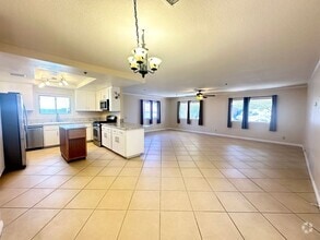 Building Photo - 11250 Pomelo Dr