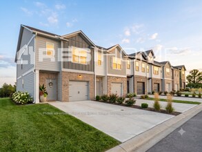 Building Photo - 7409 Fletcher Dr