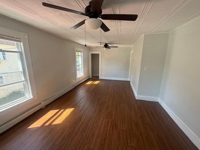 Foto del edificio - 280 Hillside Ave