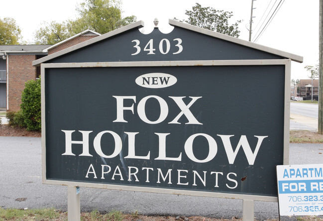 Foto del edificio - Fox Hollow Apartments