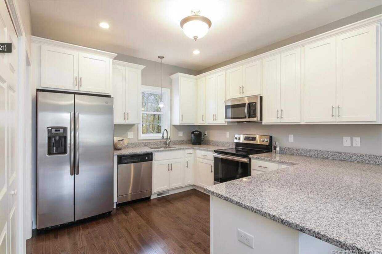 Foto principal - 35 Ringgold St