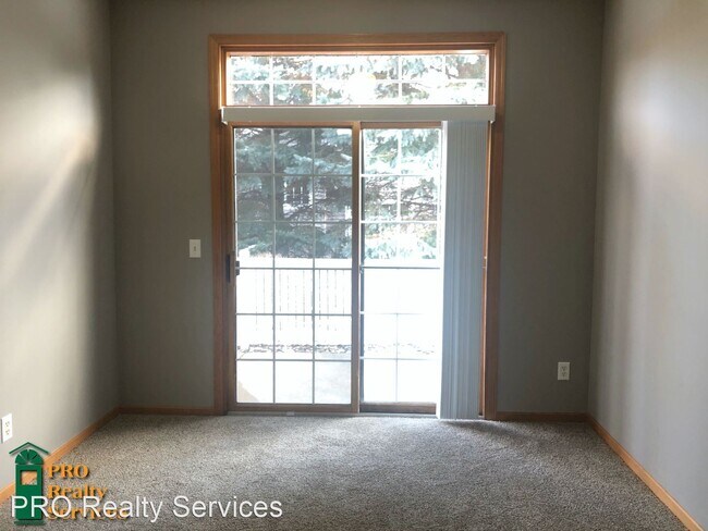 Foto del edificio - 2 br, 1.5 bath House - 14098 Plymouth Ave ...