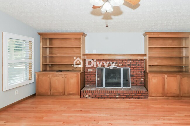 Building Photo - 1186 GA-155 N