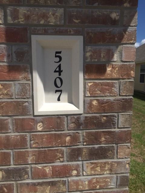 Building Photo - 5407 Rio Ramos St
