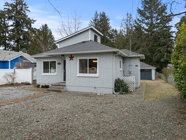 Foto del edificio - Charming Tacoma Home – 3 Beds, 1 Bath, Upd...