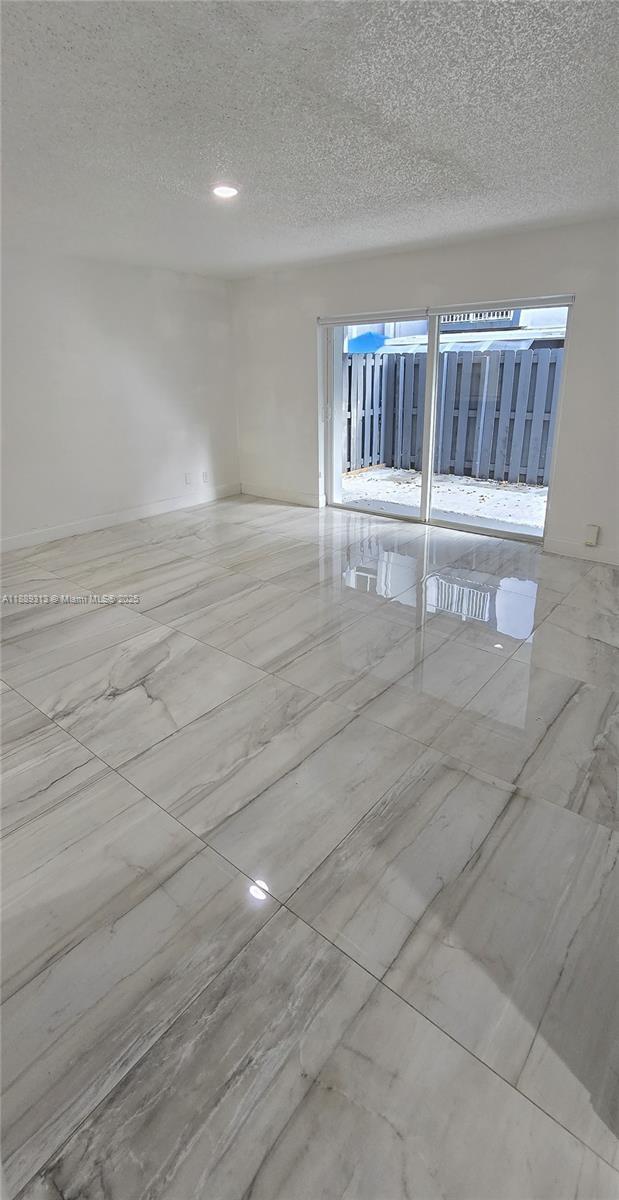 Foto del edificio - 11140 SW 196th St
