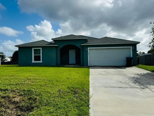 Foto del edificio - Ready to move-in November 22nd! STUNNING 4...