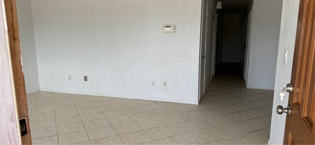 Foto del edificio - 1023 Alila Ave