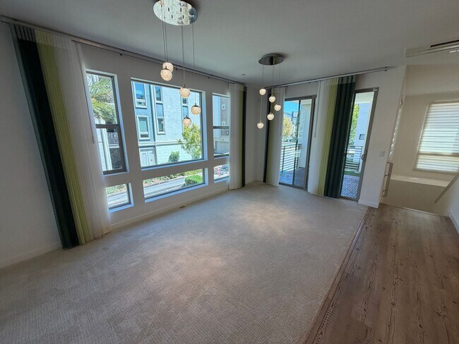 Foto del edificio - Bright and Spacious 5BD/3BA Condo in Desirable Boulevards Dublin Community!