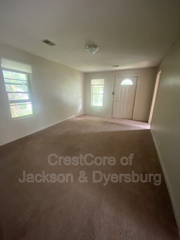 Building Photo - 1632 Schaffer St