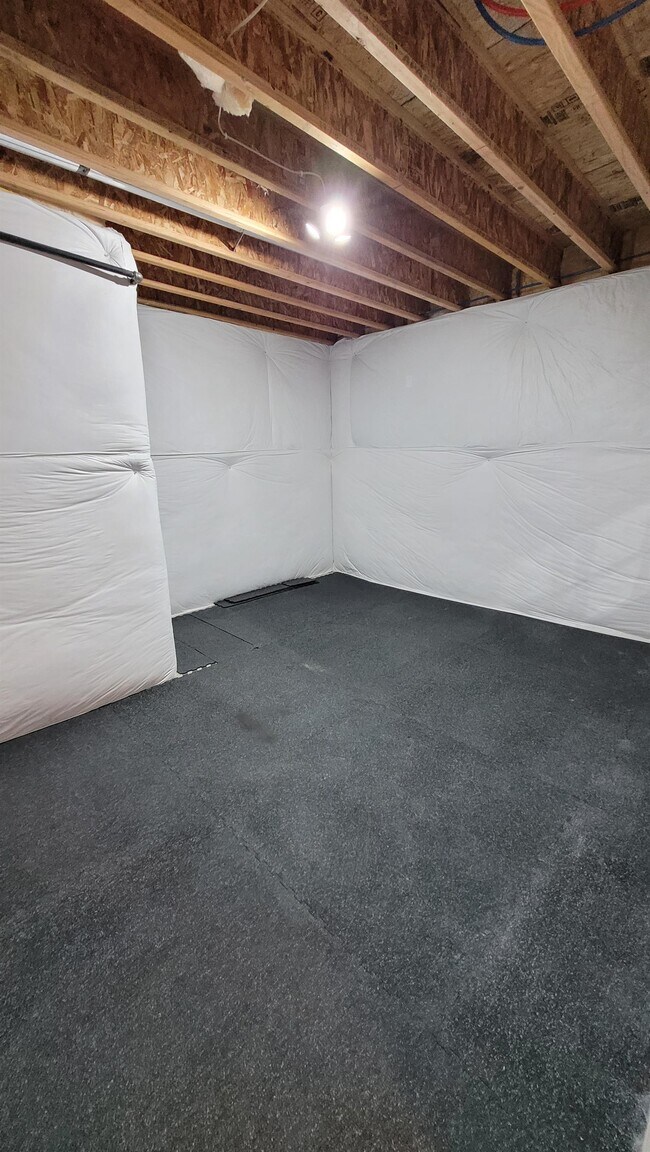 Building Photo - 379 Buttonwood Pl
