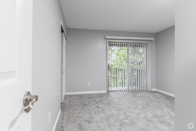 2HAB, 1.5BA - 905SF - Dormitorio 1 - Capitol Gardens