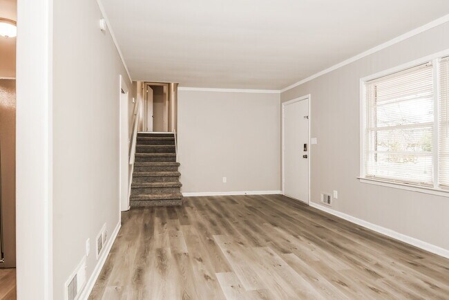 Foto del edificio - 2500 Pine Branch Way