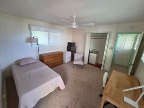 Building Photo - 3825 Pukalani Pl