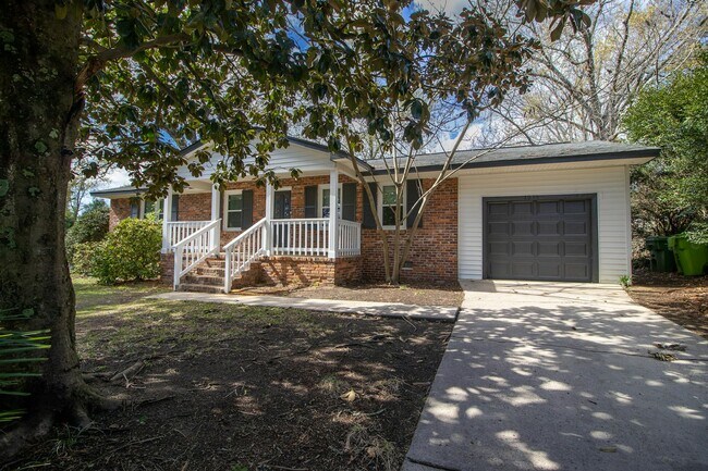 Foto del edificio - 1515 Sandra Dr