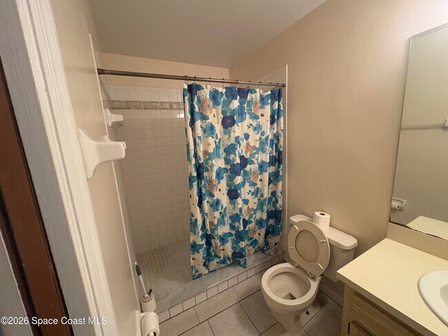 Building Photo - 1810 Mason Terrace