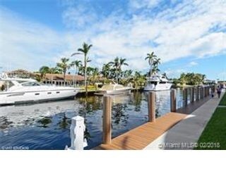 Foto del edificio - 3121 NE 51st St