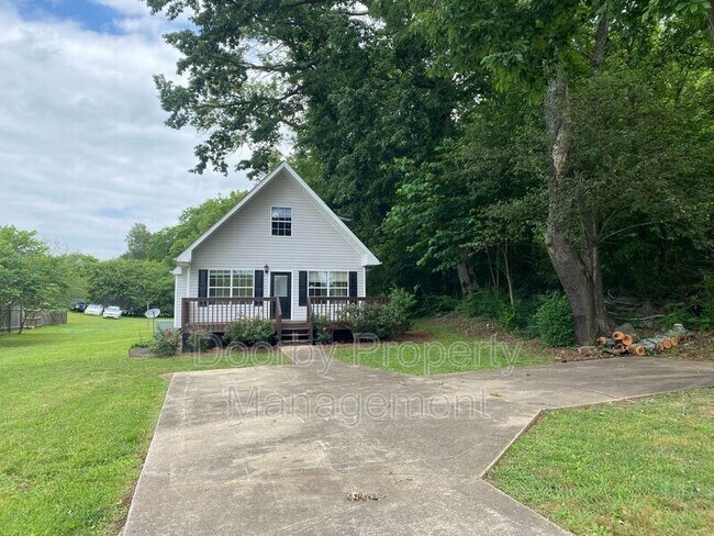 Building Photo - 7643 Monger Ln
