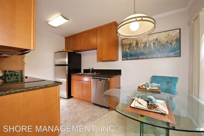 Building Photo - 1 br, 1 bath House - 8521 VILLA LA JOLLA #F