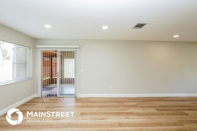 Building Photo - 1197 Topliff Cir NE