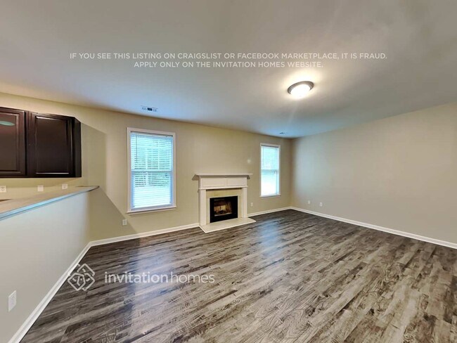 Foto del edificio - 4400 Savannah Dr