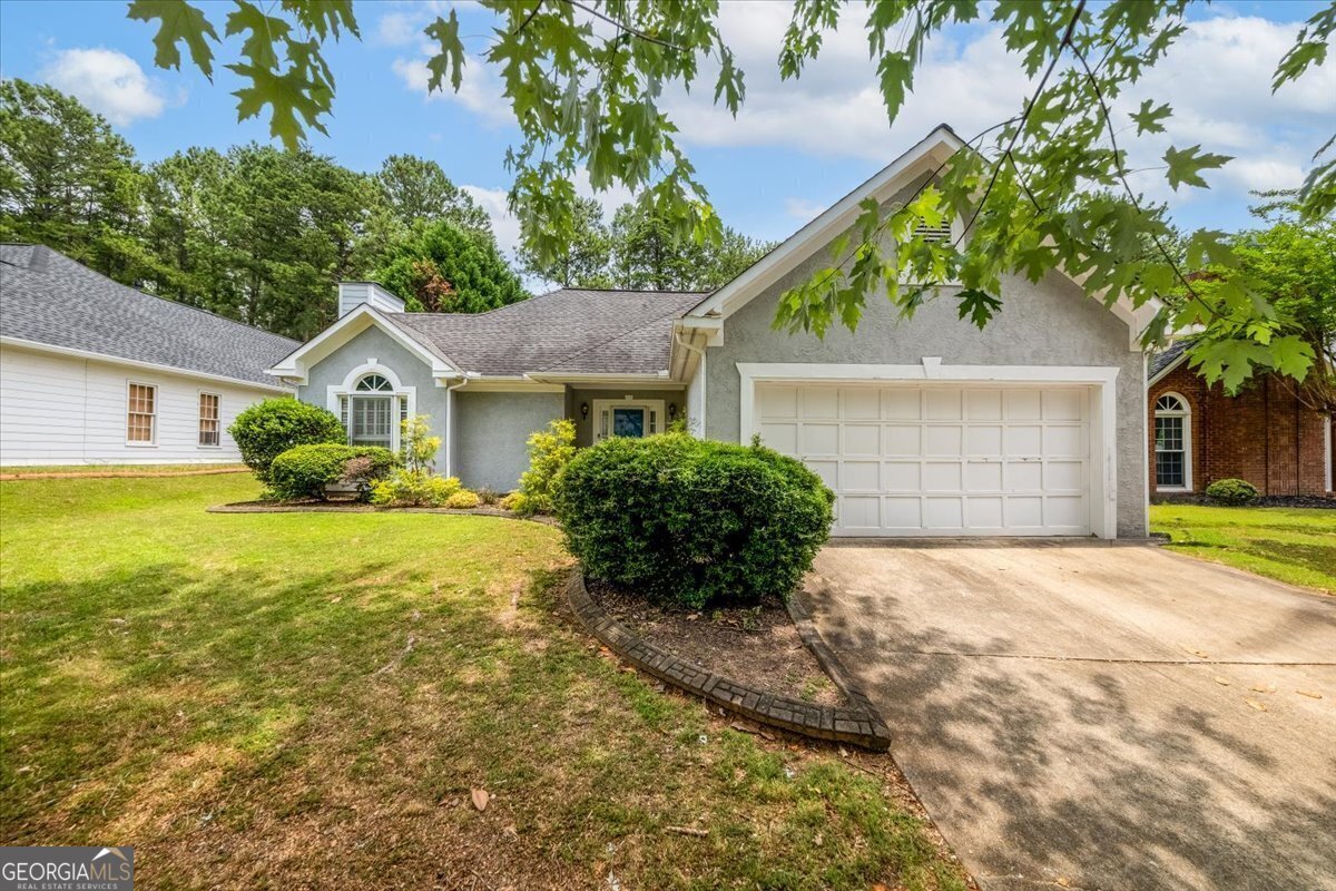 Primary Photo - 190 Glen Holly Dr