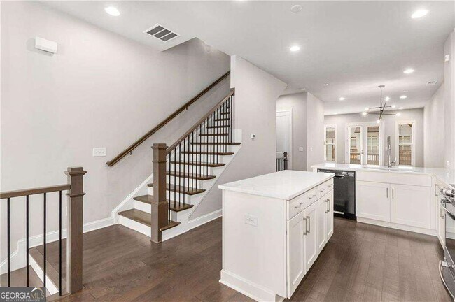 Foto del edificio - 4312 Parkside Pl