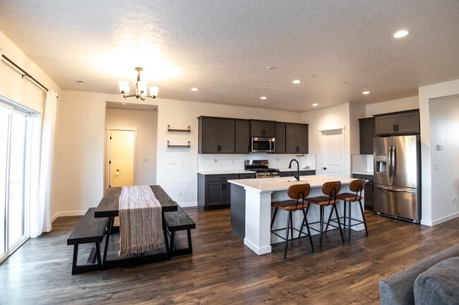 Building Photo - 1892 Carlow St