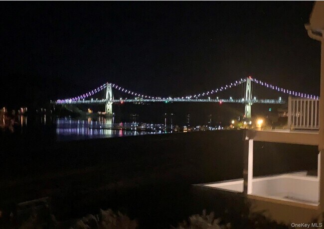 Foto del edificio - 213 Riverview Dr