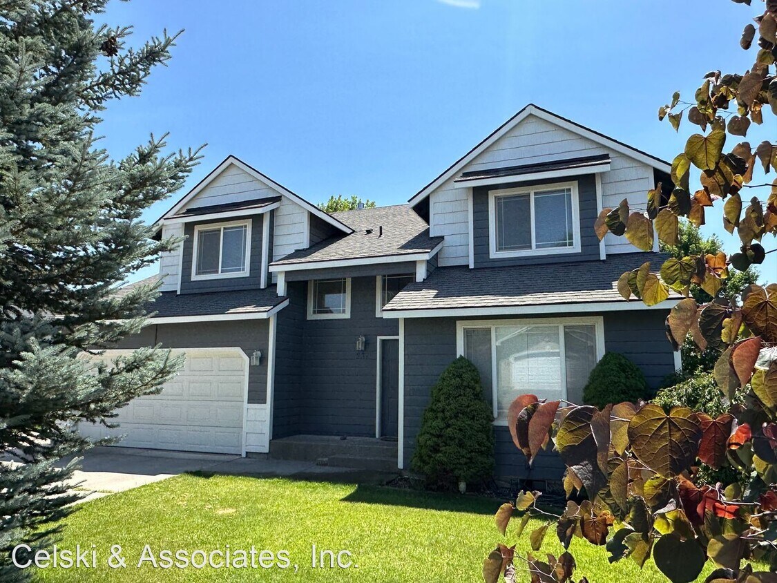 Primary Photo - 3 br, 2.5 bath House - 231 Hartwood St *