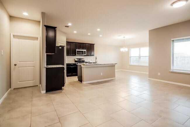Foto del edificio - 3727 McDonough Way