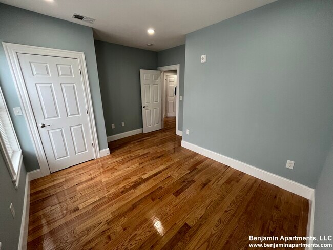 Foto del edificio - 372 Oxford St