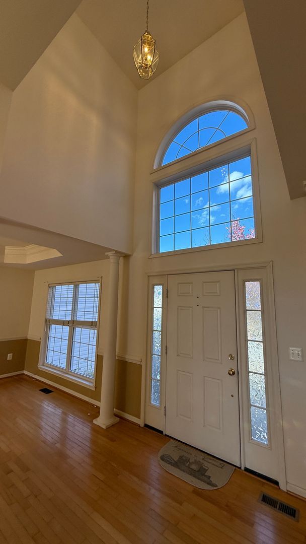 Foto del edificio - Spacious Colonial in Austin Ridge